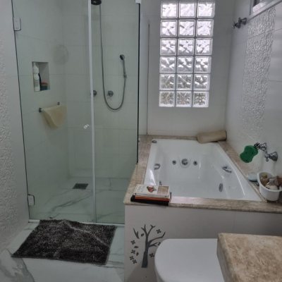 Casa Residencial com 567m², 4 quartos, 2 suítes, 3 garagens, no bairro Ingleses em Florianópolis