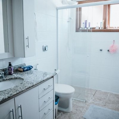 Casa em Condomínio com 300m², 4 quartos, 1 suíte, 4 garagens, no bairro Rio Tavares em Florianópolis