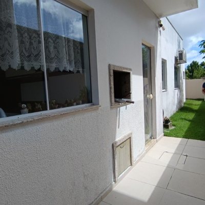 Casa Residencial com 111m², 3 quartos, 1 suíte, 1 garagem, no bairro Ingleses em Florianópolis