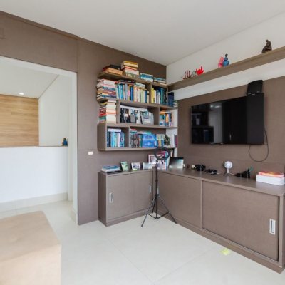 Casa Residencial com 393m², 5 quartos, 4 suítes, 2 garagens, no bairro Jurerê Internacional em Florianópolis