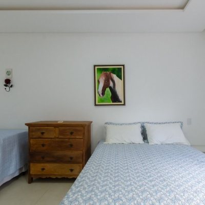 Casa Residencial com 393m², 5 quartos, 4 suítes, 2 garagens, no bairro Jurerê Internacional em Florianópolis