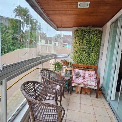 Apartamentos com 114m², 3 quartos, 1 suíte, 2 garagens, no bairro Itaguaçu em Florianópolis