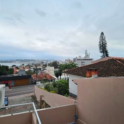 Apartamentos com 114m², 3 quartos, 1 suíte, 2 garagens, no bairro Itaguaçu em Florianópolis