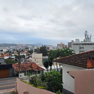 Apartamentos com 114m², 3 quartos, 1 suíte, 2 garagens, no bairro Itaguaçu em Florianópolis