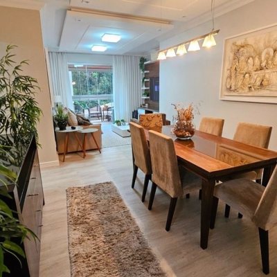 Apartamentos com 114m², 3 quartos, 1 suíte, 2 garagens, no bairro Itaguaçu em Florianópolis