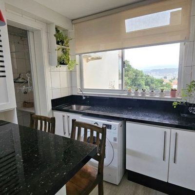 Apartamentos com 114m², 3 quartos, 1 suíte, 2 garagens, no bairro Itaguaçu em Florianópolis