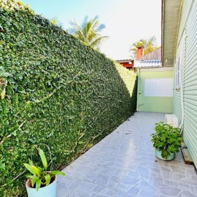 Casa Residencial com 200m², 3 quartos, 1 suíte, 2 garagens, no bairro Campeche em Florianópolis