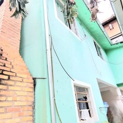 Casa Residencial com 100m², 5 quartos, 3 garagens, no bairro Carvoeira em Florianópolis