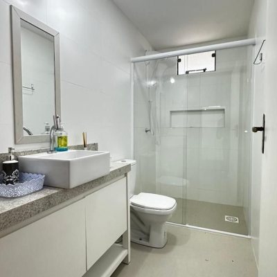 Casa Residencial com 125m², 4 quartos, 5 garagens, no bairro Barra Da Lagoa em Florianópolis