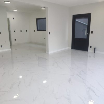 Casa Residencial com 184m², 3 quartos, 3 suítes, 2 garagens, no bairro Trindade em Florianópolis