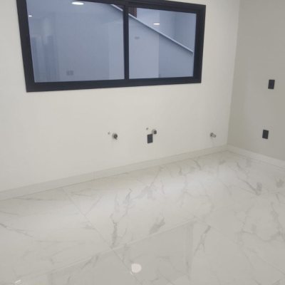 Casa Residencial com 184m², 3 quartos, 3 suítes, 2 garagens, no bairro Trindade em Florianópolis