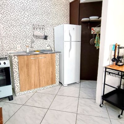 Casa Residencial com 490m², 14 quartos, 1 suíte, 2 garagens, no bairro Canasvieiras em Florianópolis