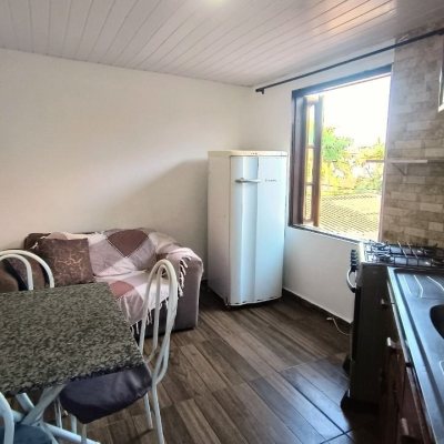 Casa Residencial com 490m², 14 quartos, 1 suíte, 2 garagens, no bairro Canasvieiras em Florianópolis