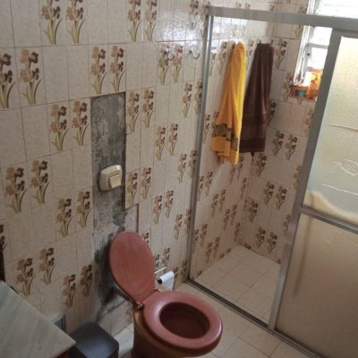 Casa Residencial com 150m², 3 quartos, 1 suíte, 4 garagens, no bairro São Luiz em São José