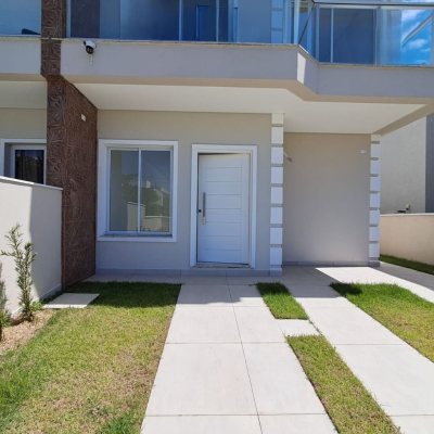 Casa Residencial com 181m², 4 quartos (sendo 4 suítes), 2 garagens, no bairro Ingleses em Florianópolis