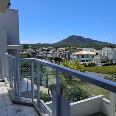 Casa Residencial com 181m², 4 quartos (sendo 4 suítes), 2 garagens, no bairro Ingleses em Florianópolis