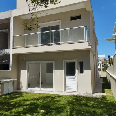 Casa Residencial com 181m², 4 quartos, 4 suítes, 2 garagens, no bairro Ingleses do Rio Vermelho em Florianópolis