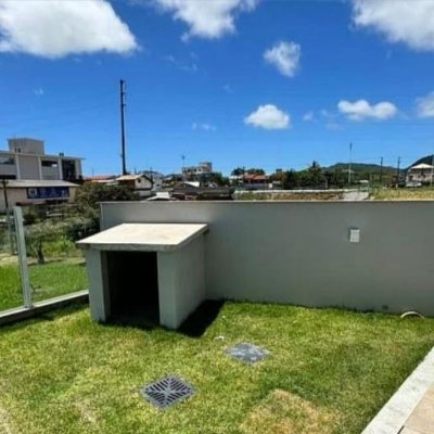 Casa em Condomínio com 400m², 4 quartos, 3 suítes, 4 garagens, no bairro Ingleses em Florianópolis