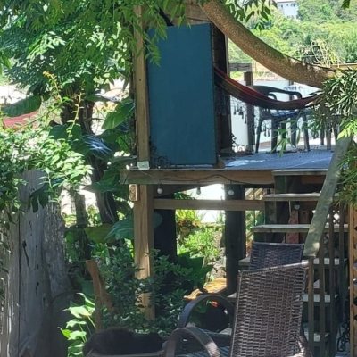 Casa Residencial com 135m², 1 quarto, 2 garagens, no bairro Sambaqui em Florianópolis