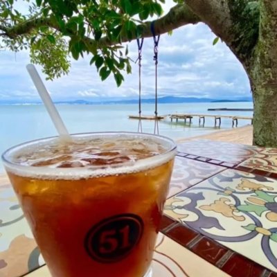 Casa Residencial com 135m², 1 quarto, 2 garagens, no bairro Sambaqui em Florianópolis