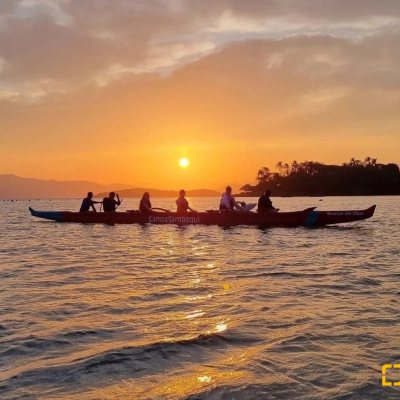 Casa Residencial com 135m², 1 quarto, 2 garagens, no bairro Sambaqui em Florianópolis