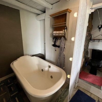 Casa Residencial com 135m², 1 quarto, 2 garagens, no bairro Sambaqui em Florianópolis