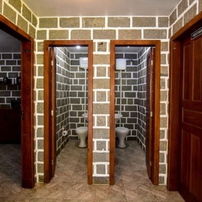 Sitio com 320m², 4 quartos, 3 suítes, 4 garagens, no bairro Ribeirão Da Ilha em Florianópolis