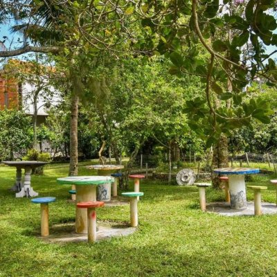 Sitio com 320m², 4 quartos, 3 suítes, 4 garagens, no bairro Ribeirão Da Ilha em Florianópolis