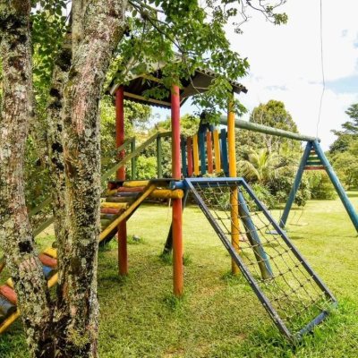 Sitio com 320m², 4 quartos, 3 suítes, 4 garagens, no bairro Ribeirão Da Ilha em Florianópolis