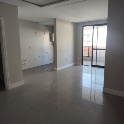 Apartamentos com 98m², 3 quartos, 3 suítes, 3 garagens, no bairro Trindade em Florianópolis