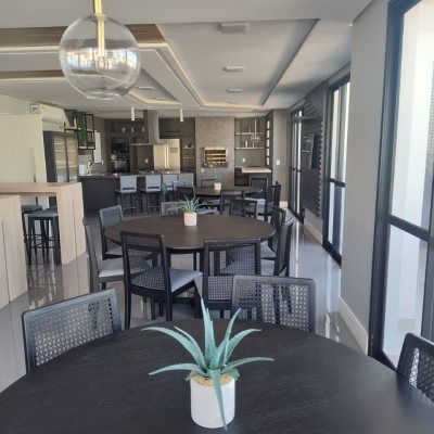 Apartamentos com 98m², 3 quartos, 3 suítes, 3 garagens, no bairro Trindade em Florianópolis