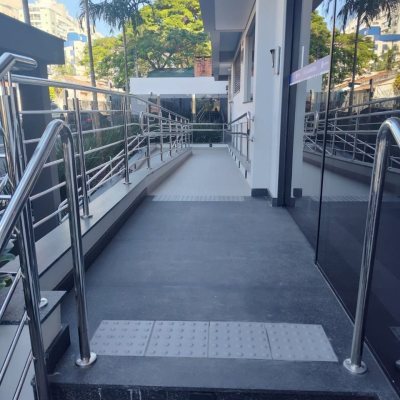 Apartamentos com 98m², 3 quartos, 3 suítes, 3 garagens, no bairro Trindade em Florianópolis