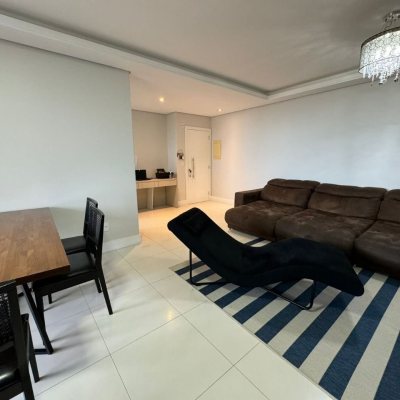 Apartamentos com 124m², 3 quartos, 2 suítes, 2 garagens, no bairro Balneário em Florianópolis