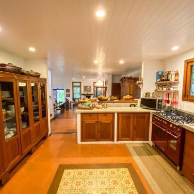 Casa em Condomínio com 264m², 4 quartos, 2 suítes, 4 garagens, no bairro Lagoa da Conceição em Florianópolis