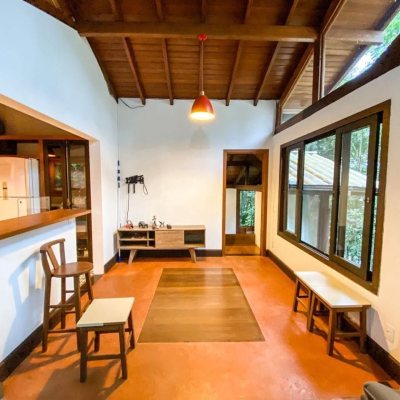 Casa em Condomínio com 264m², 4 quartos, 2 suítes, 4 garagens, no bairro Lagoa da Conceição em Florianópolis