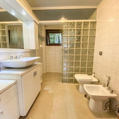 Casa em Condomínio com 264m², 4 quartos, 2 suítes, 4 garagens, no bairro Lagoa da Conceição em Florianópolis