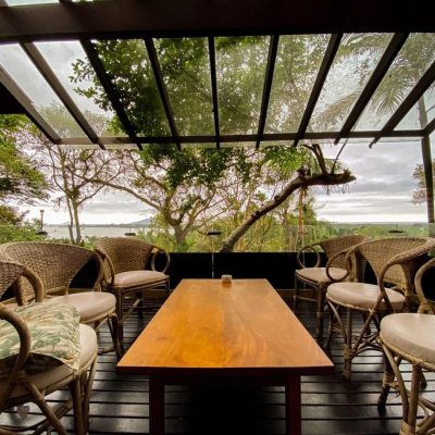 Casa em Condomínio com 264m², 4 quartos, 2 suítes, 4 garagens, no bairro Lagoa da Conceição em Florianópolis