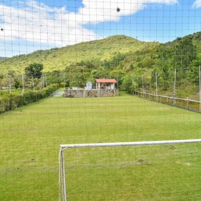 Casa Residencial com 320m², 4 quartos, 3 suítes, 4 garagens, no bairro Ribeirão Da Ilha em Florianópolis