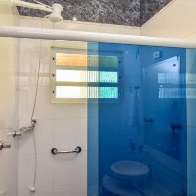 Casa Residencial com 320m², 4 quartos, 3 suítes, 4 garagens, no bairro Ribeirão Da Ilha em Florianópolis