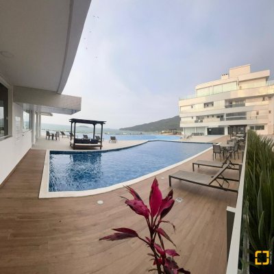 Cobertura com 235m², 3 quartos, 3 suítes, 3 garagens, no bairro Ingleses do Rio Vermelho em Florianópolis