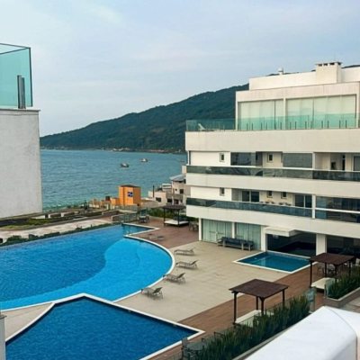 Cobertura com 235m², 3 quartos, 3 suítes, 3 garagens, no bairro Ingleses do Rio Vermelho em Florianópolis