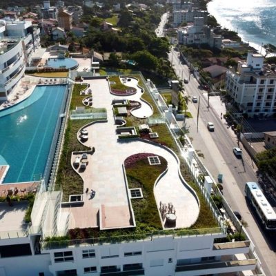 Cobertura com 235m², 3 quartos, 3 suítes, 3 garagens, no bairro Ingleses do Rio Vermelho em Florianópolis