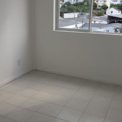 Apartamentos com 72m², 3 quartos, 1 garagem, no bairro Canto em Florianópolis