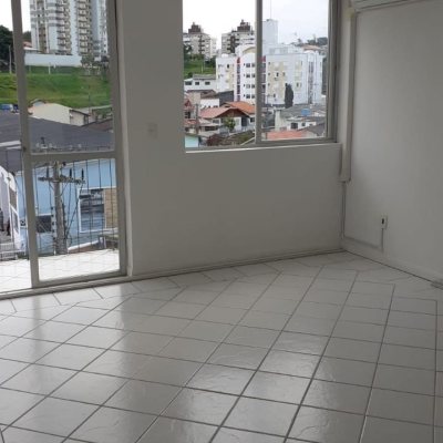 Apartamentos com 72m², 3 quartos, 1 garagem, no bairro Canto em Florianópolis
