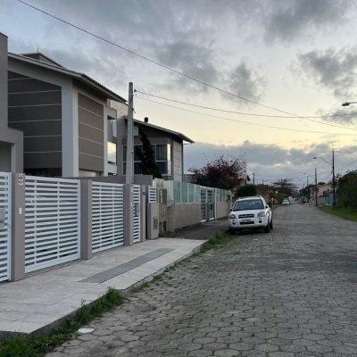Terrenos Residenciais com 360m², no bairro Carianos em Florianópolis