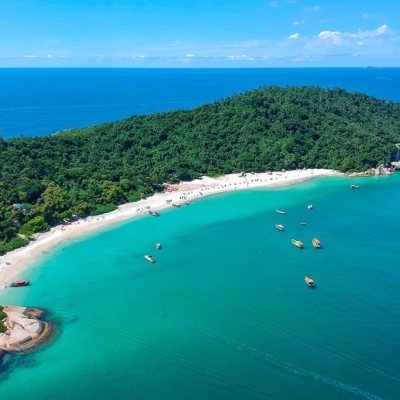 Terrenos Residenciais com 360m², no bairro Carianos em Florianópolis