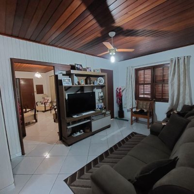 Terreno Comercial/Residencial com 896m², no bairro Ribeirão Da Ilha em Florianópolis