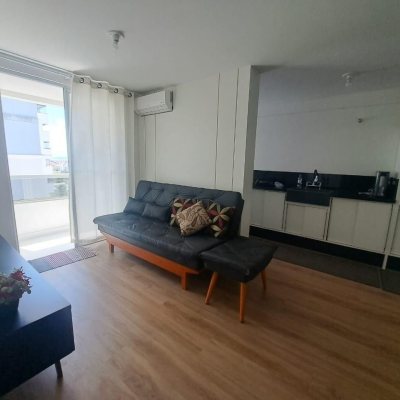 Apartamentos com 61m², 2 quartos, 1 suíte, 2 garagens, no bairro Pedra Branca em Palhoça
