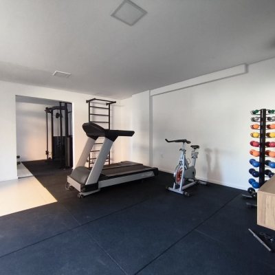 Apartamentos com 61m², 2 quartos, 1 suíte, 2 garagens, no bairro Pedra Branca em Palhoça