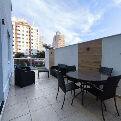 Apartamentos com 61m², 2 quartos, 1 suíte, 2 garagens, no bairro Pedra Branca em Palhoça